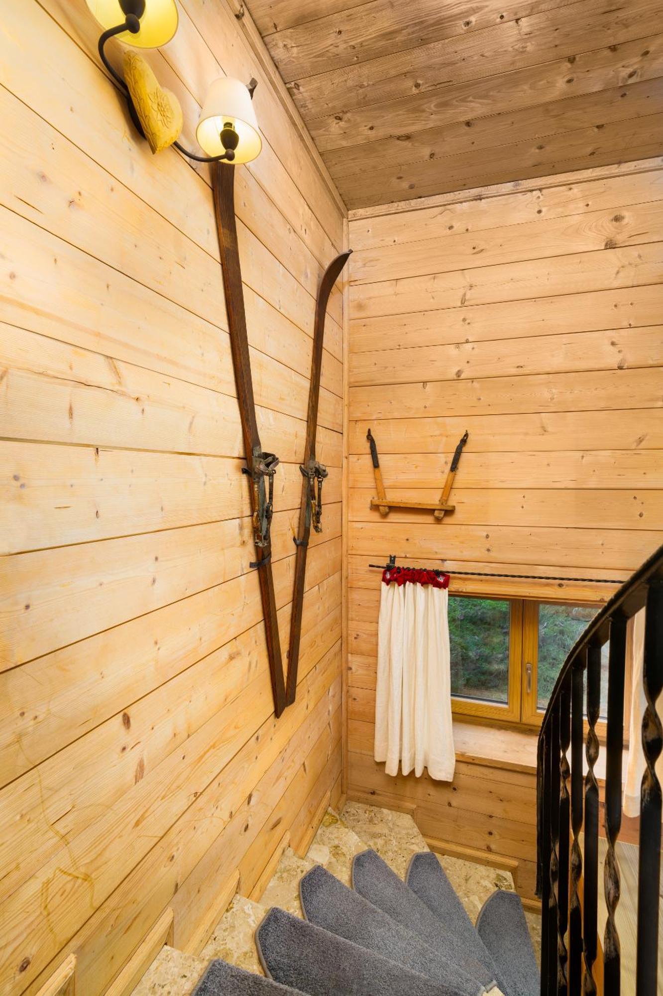 Ski-In & Ski-Out Out Chalet Maria With Amazing Mountain View Maria Alm am Steinernen Meer Zimmer foto